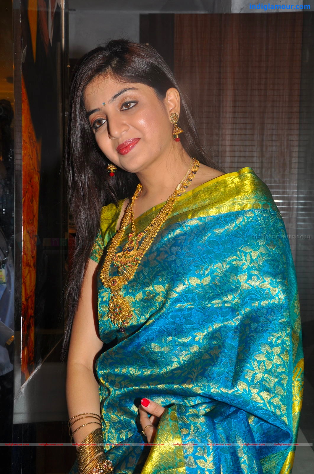 Poonam Kaur Actress hd photo