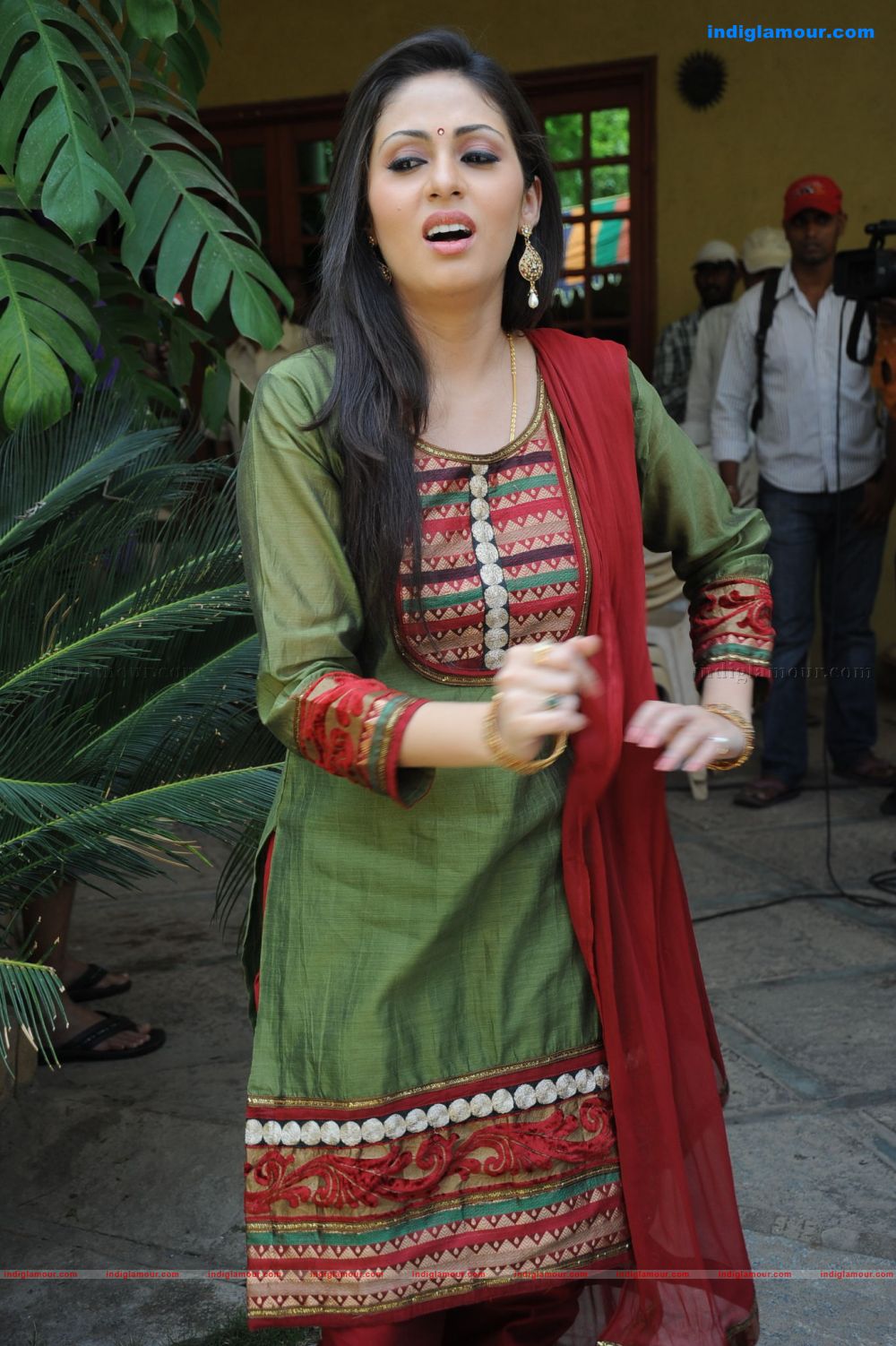 Sada Actress hd photo