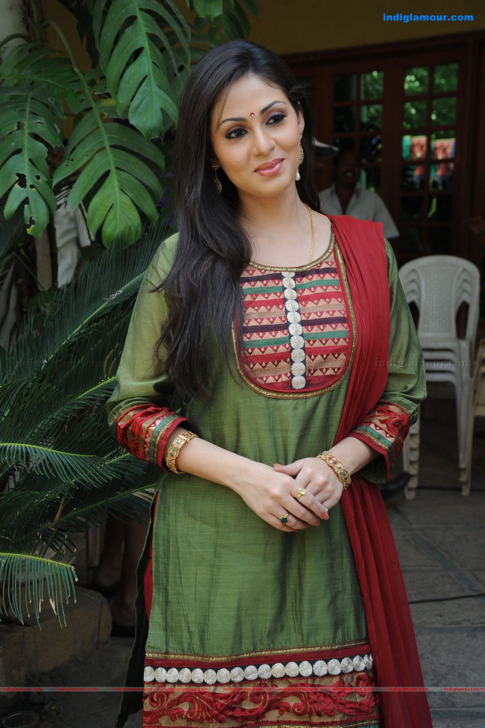 Sada Actress hd photo