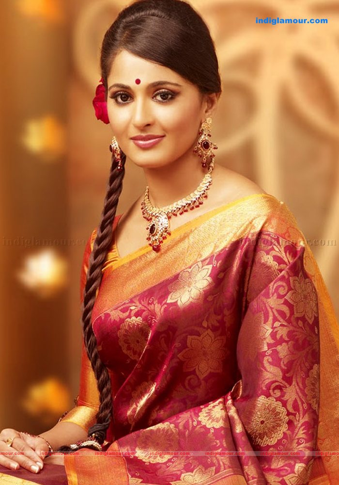 Anushka Actress hd photo