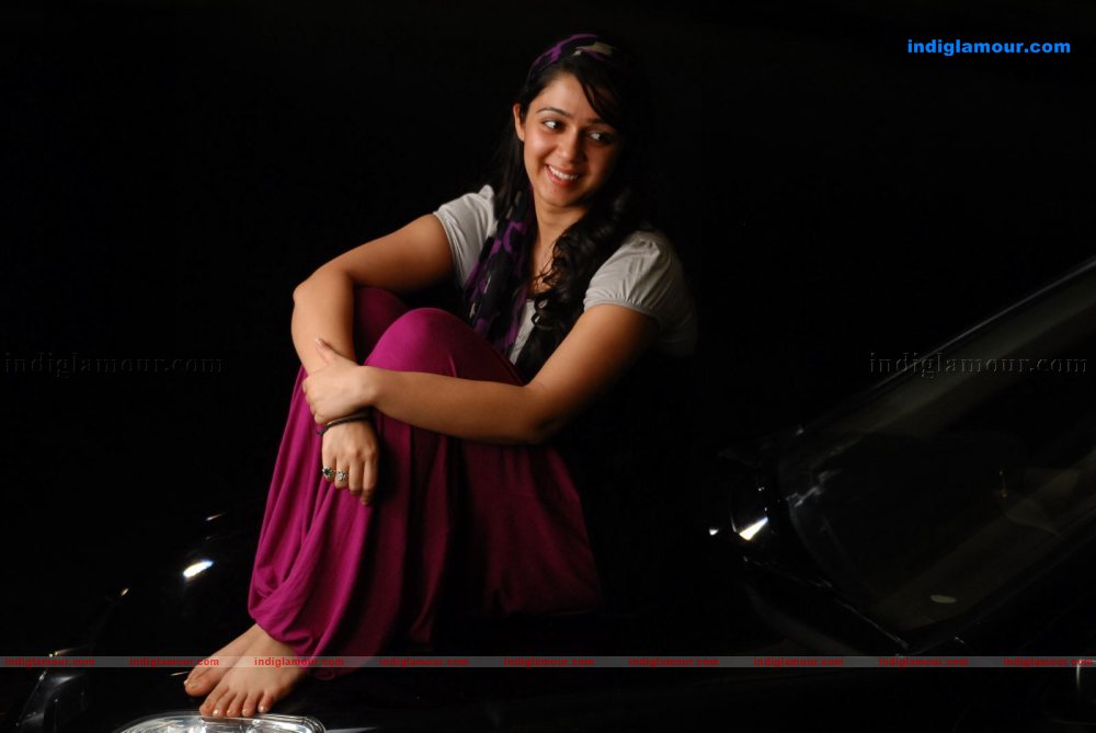 Charmi Actress hd photo