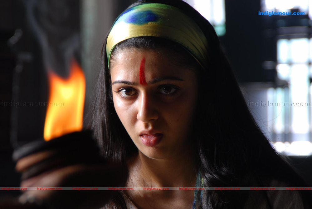 Charmi Actress hd photo