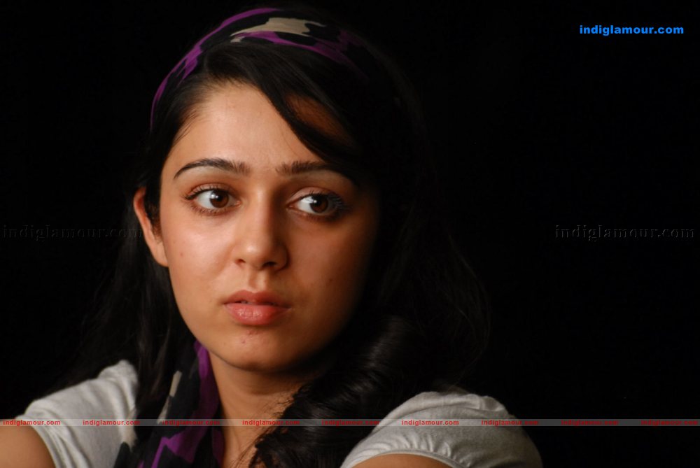 Charmi Actress hd photo