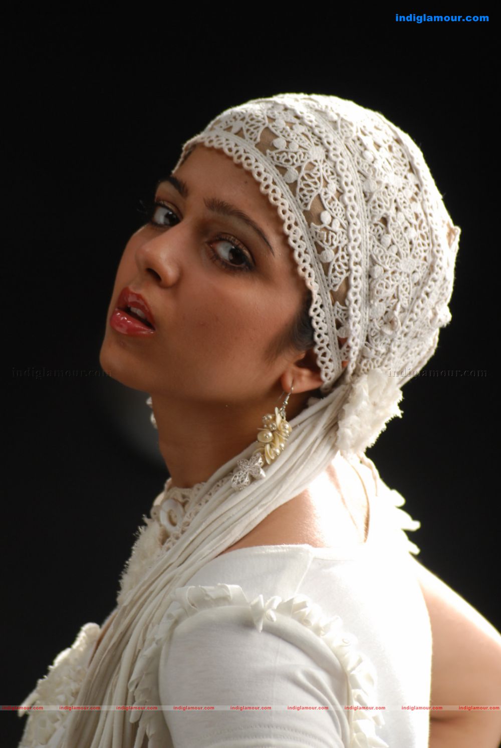 Charmi Actress hd photo