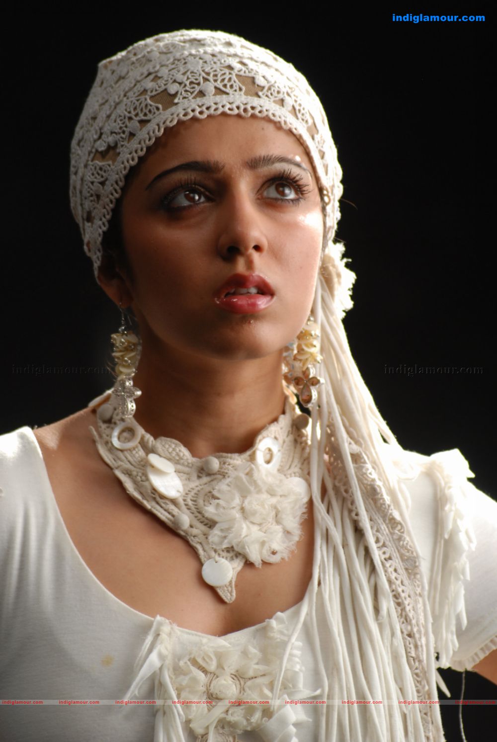 Charmi Actress hd photo