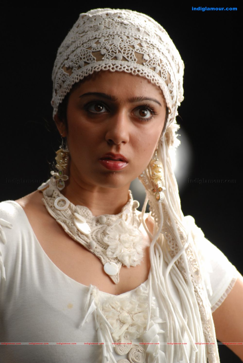 Charmi Actress hd photo