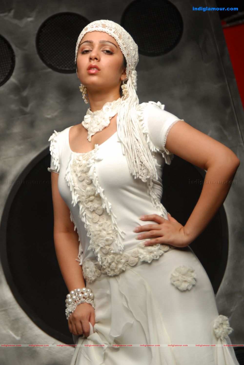Charmi Actress hd photo