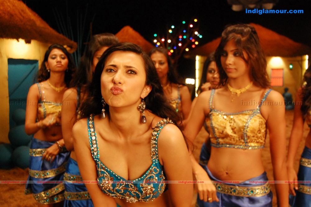 Sakshi Sivanand Actress hd photo