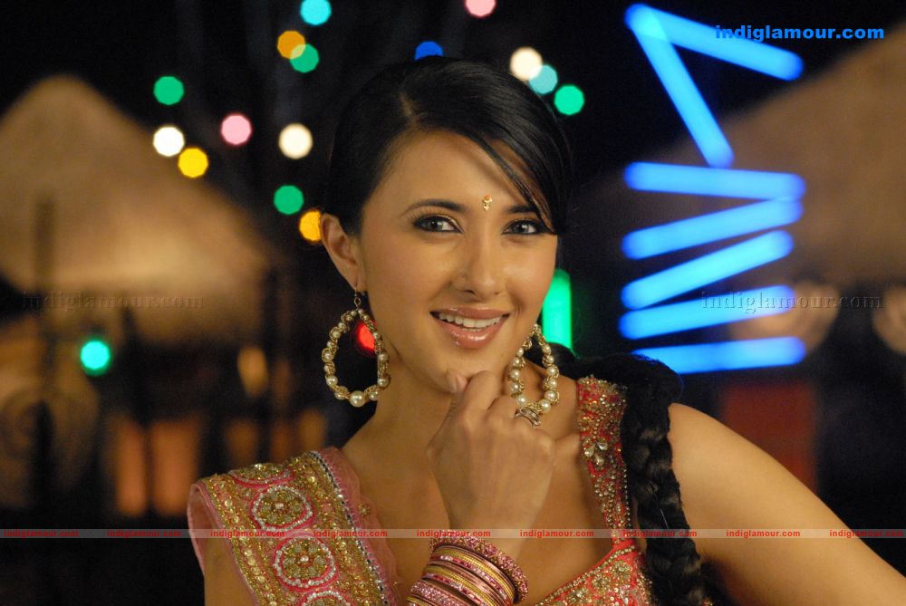 Sakshi Sivanand Actress hd photo
