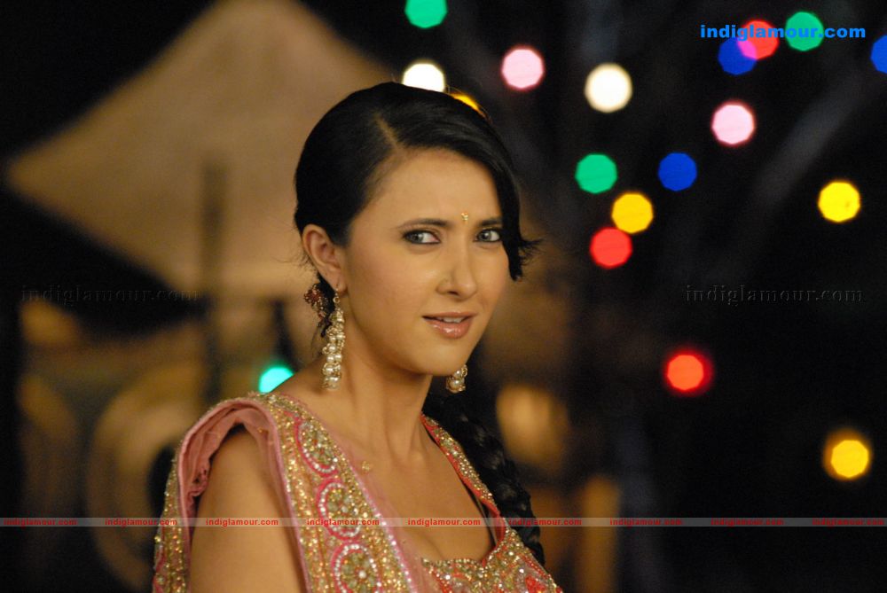 Sakshi Sivanand Actress hd photo