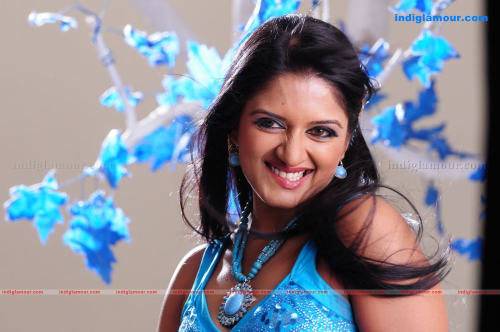 Vimala Raman Actress hd photo
