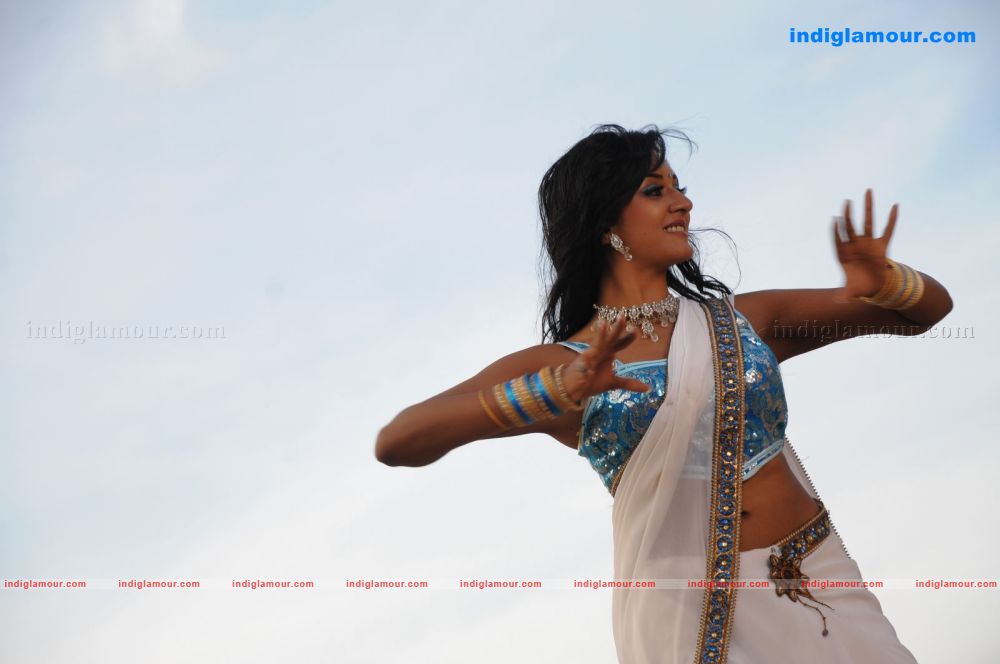 Vimala Raman Actress hd photo