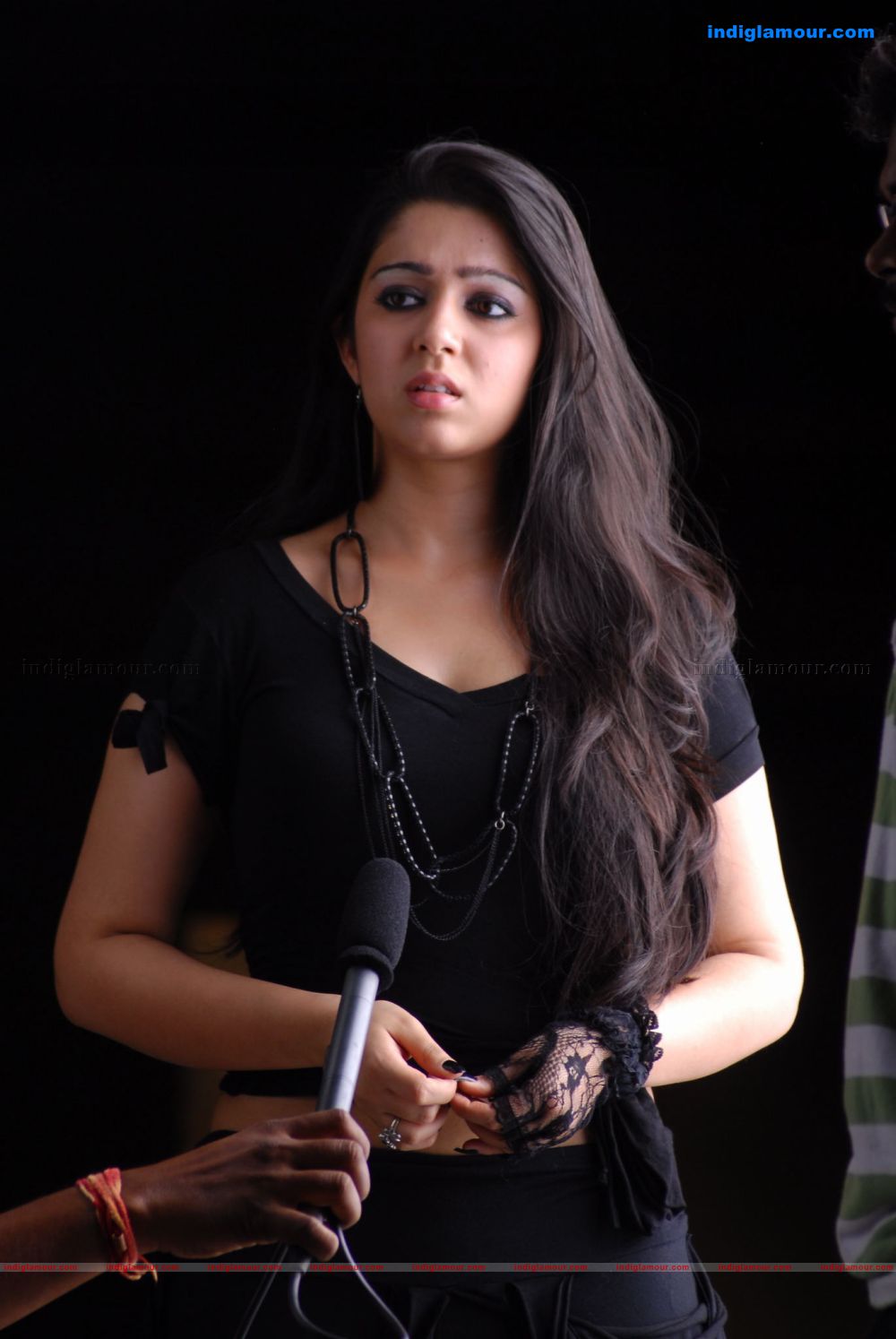 Charmi Actress hd photo