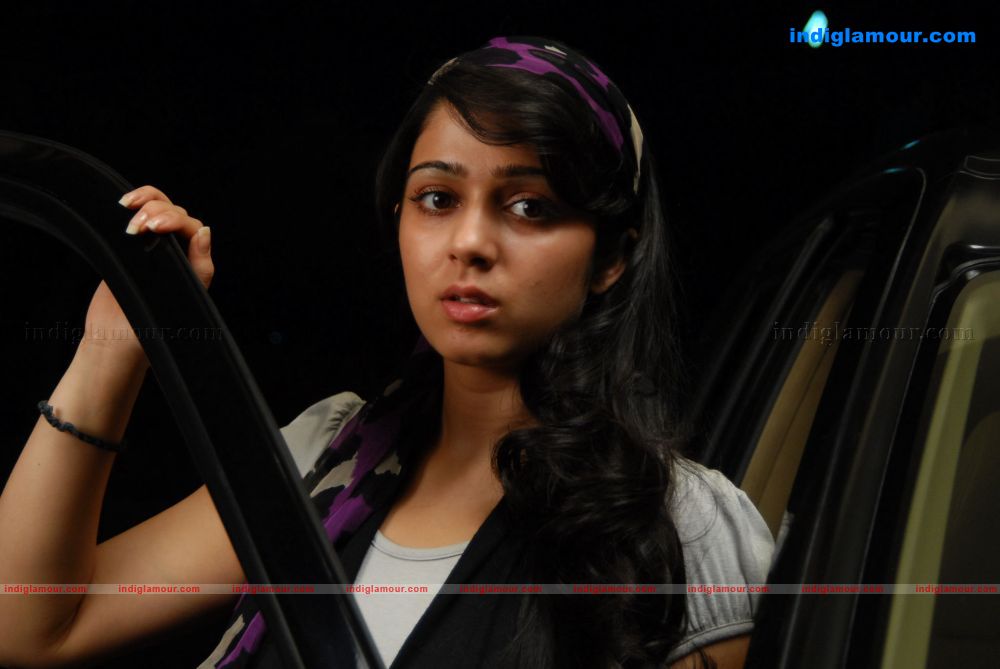 Charmi Actress hd photo