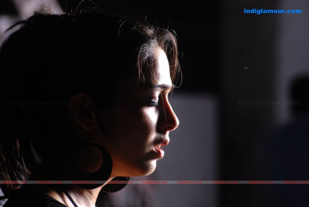 Charmi Actress hd photo