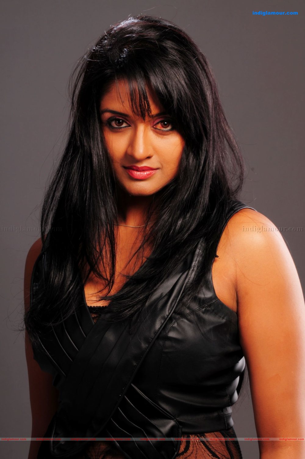 Vimala Raman Actress hd photo