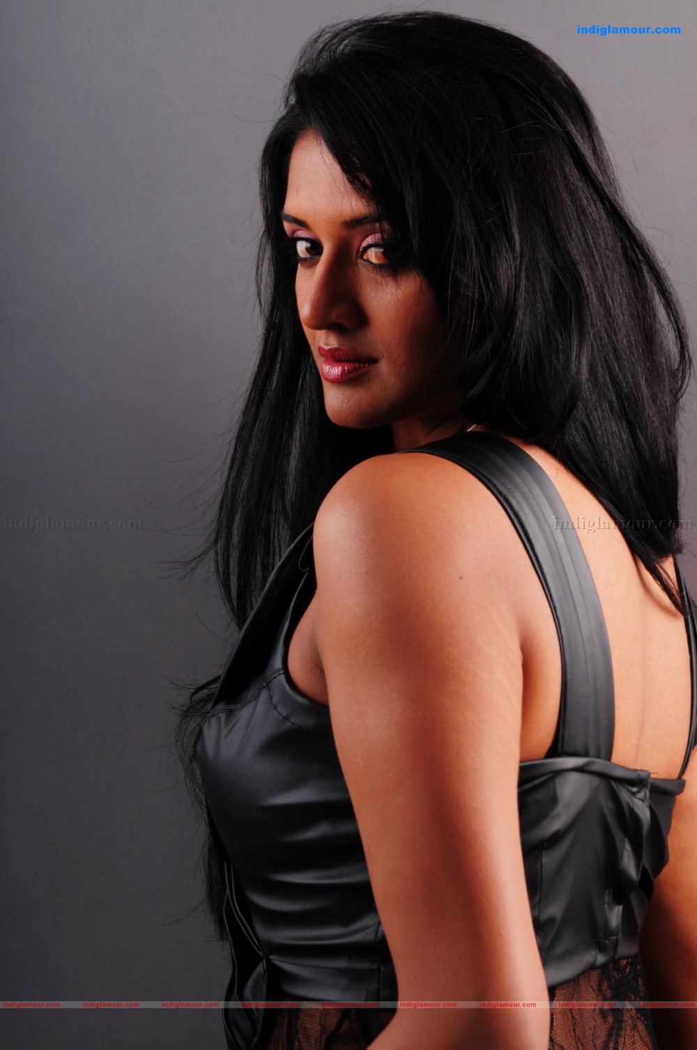 Vimala Raman Actress hd photo