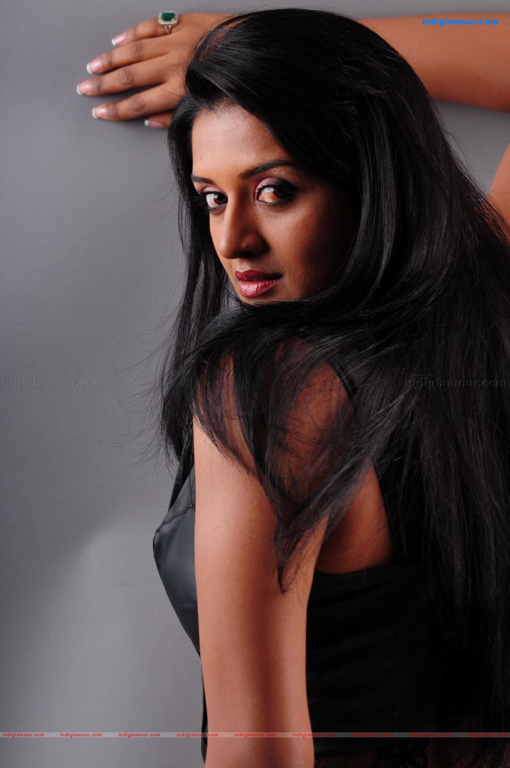 Vimala Raman Actress hd photo