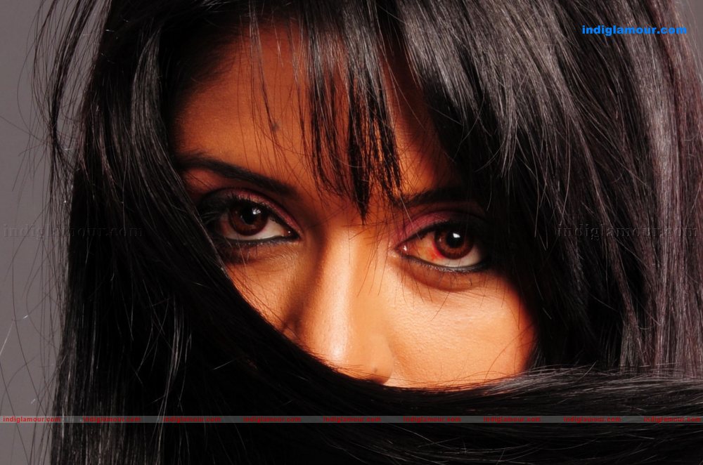 Vimala Raman Actress hd photo