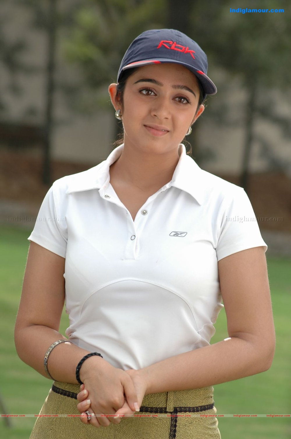 Charmi Actress hd photo