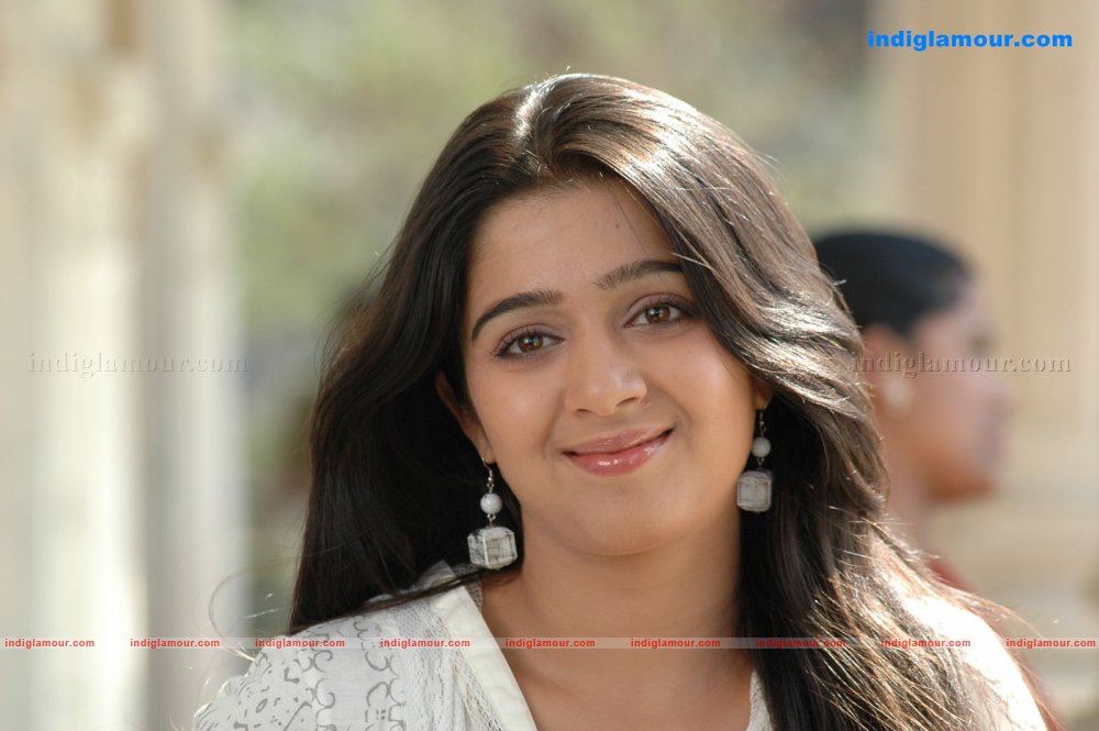 Charmi Actress hd photo
