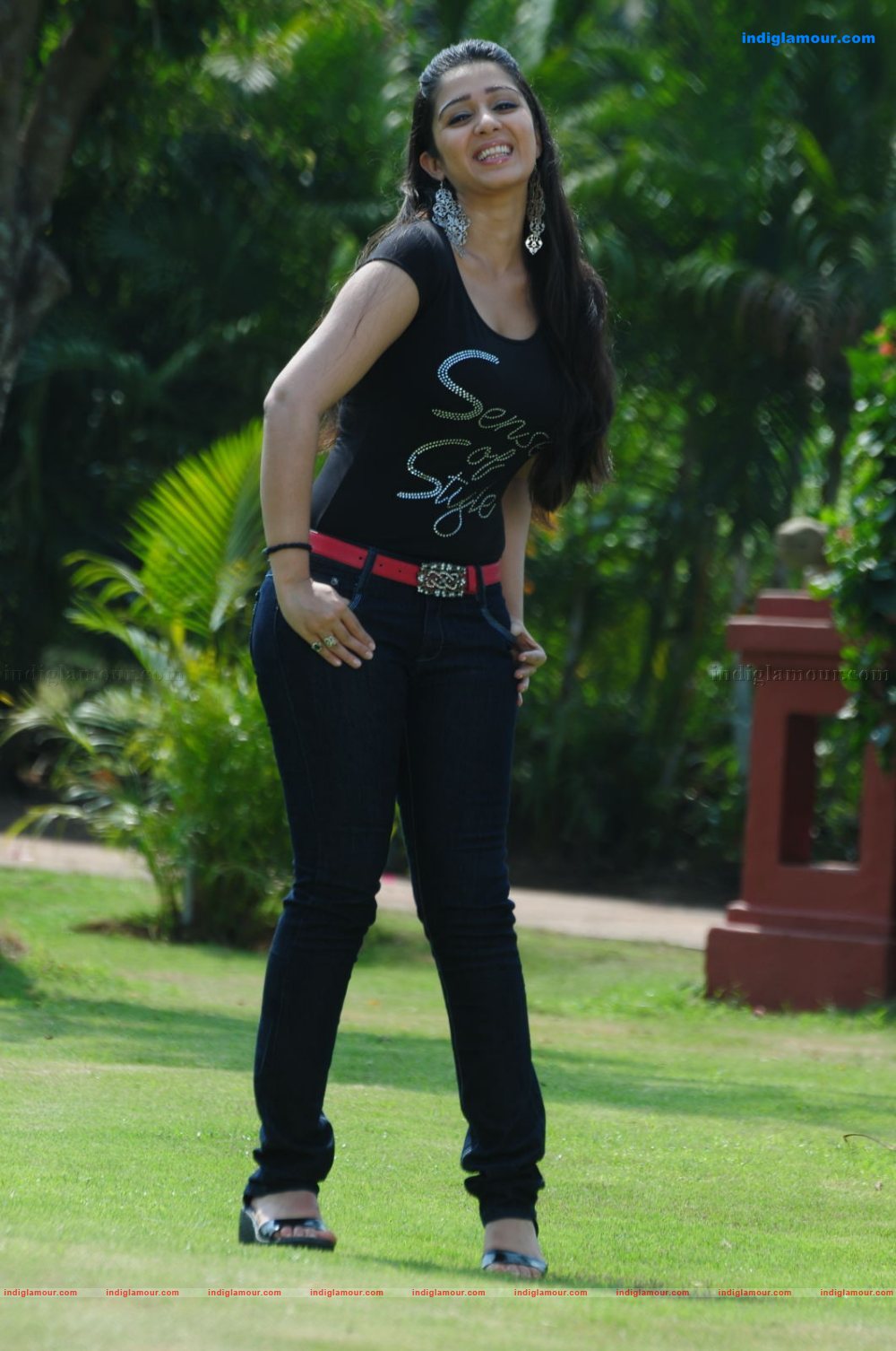 Charmi Actress hd photo
