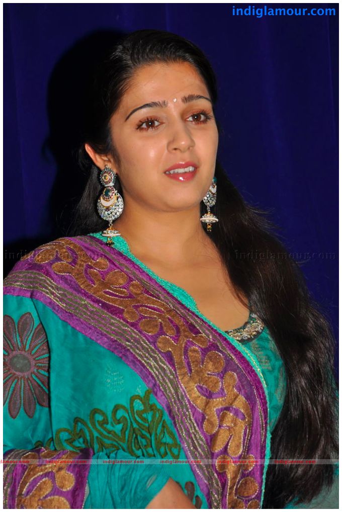 Charmi Actress hd photo