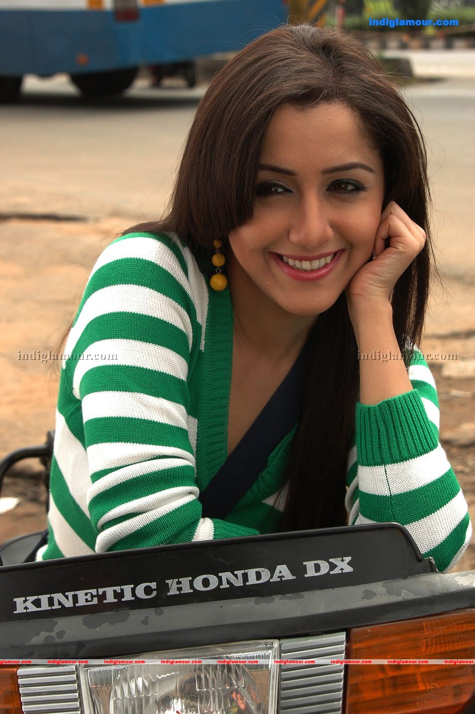 Mallika Kapoor Actress hd photo
