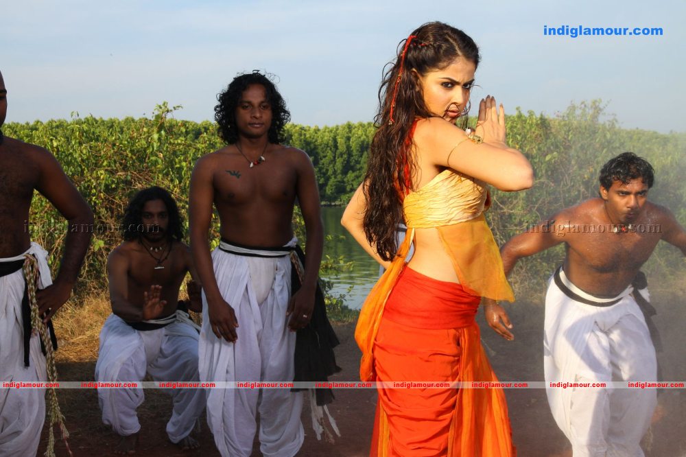 Genelia Actress hd photo