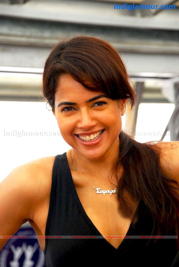 Sameera Reddy Actress hd photo