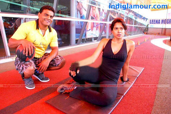 Sameera Reddy Actress hd photo