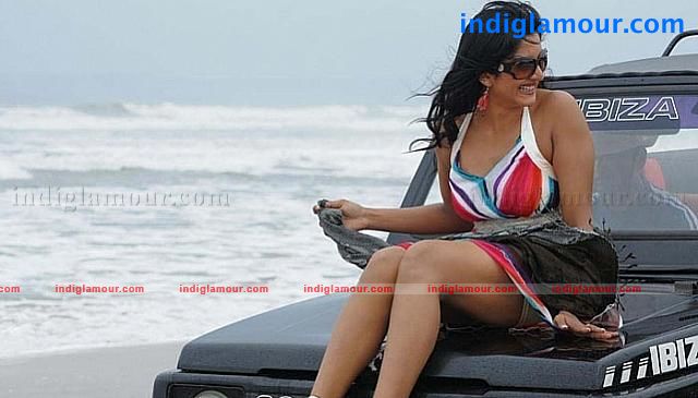 Vimala Raman Actress hd photo