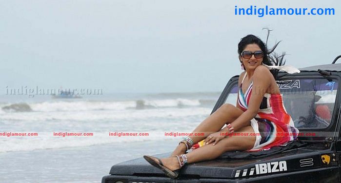 Vimala Raman Actress hd photo