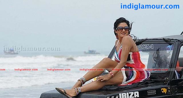 Vimala Raman Actress hd photo