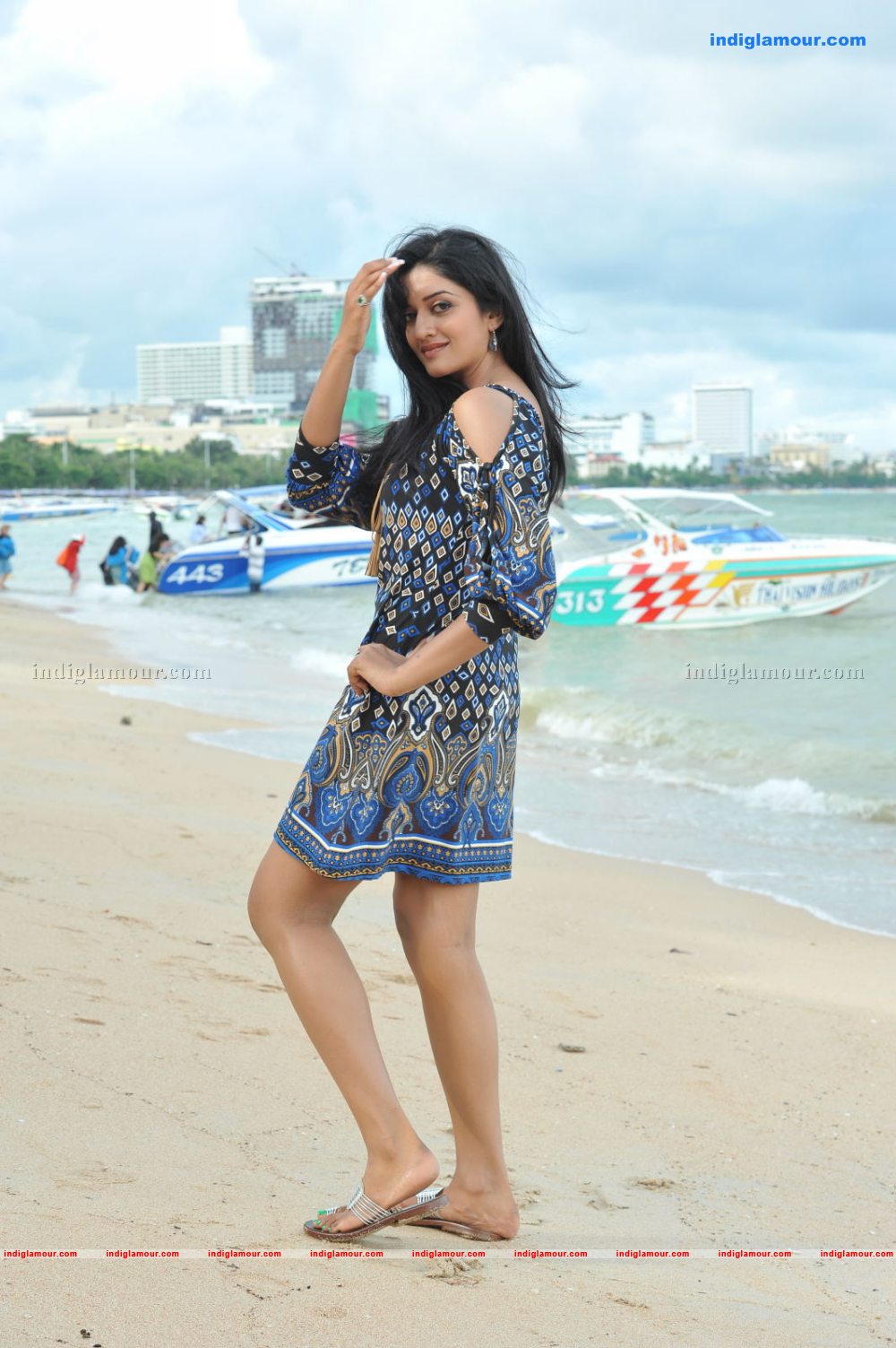 Vimala Raman Actress hd photo