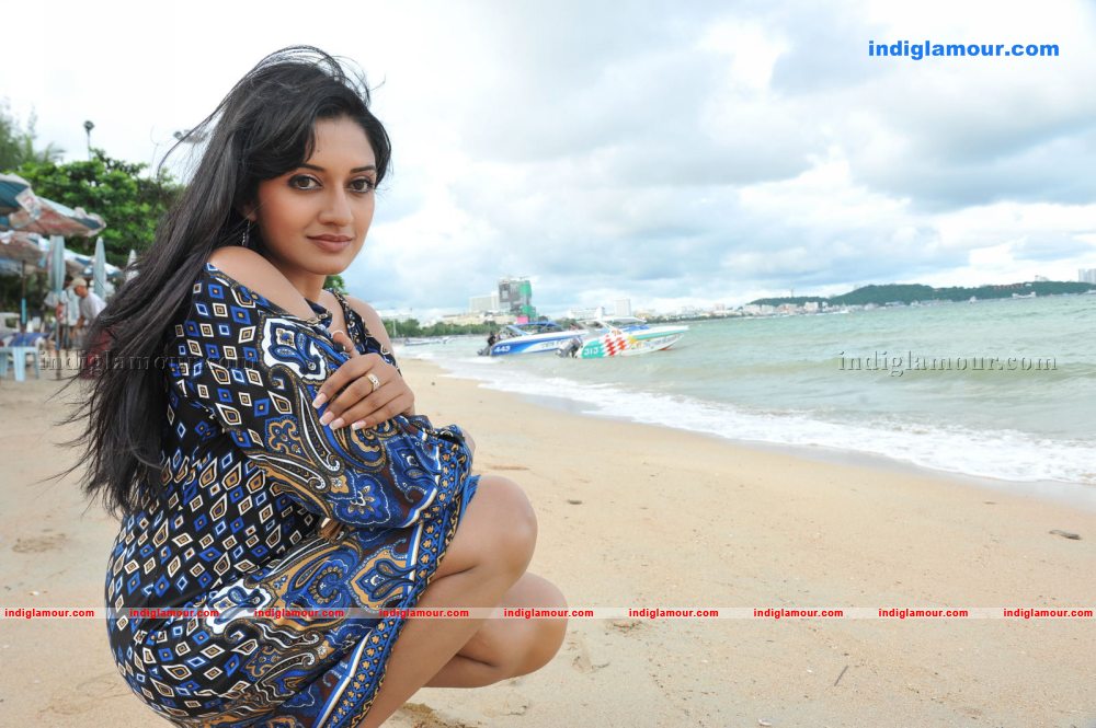 Vimala Raman Actress hd photo
