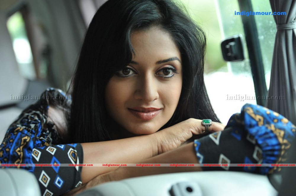 Vimala Raman Actress hd photo