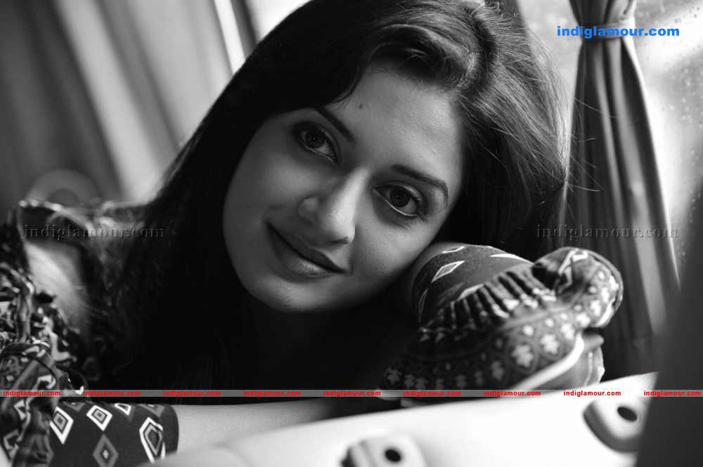Vimala Raman Actress hd photo