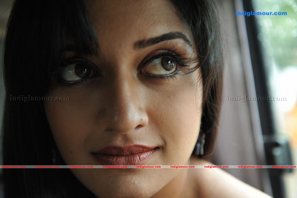 Vimala Raman Actress hd photo