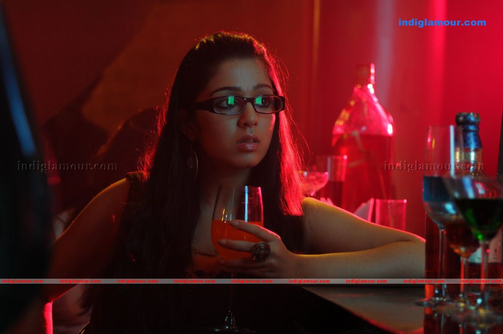 Charmi Actress hd photo