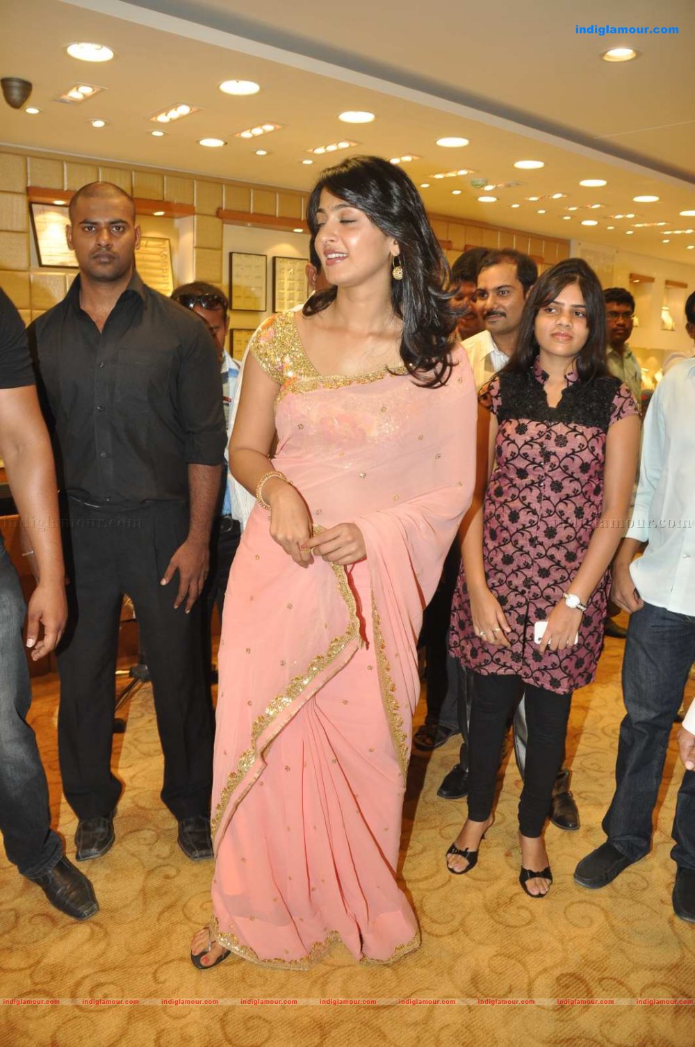 Anushka Actress hd photo