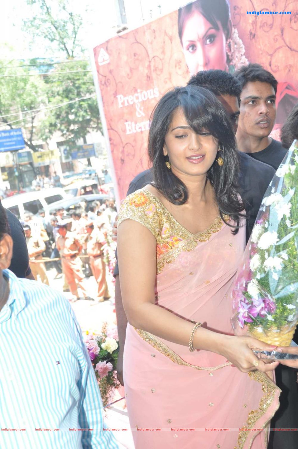 Anushka Actress hd photo