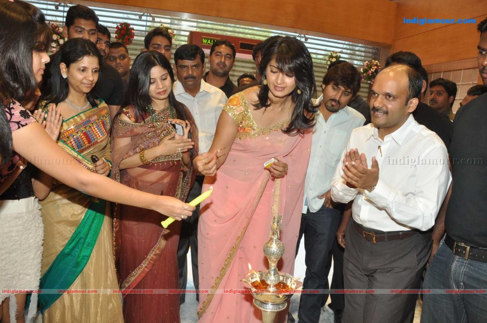 Anushka Actress hd photo