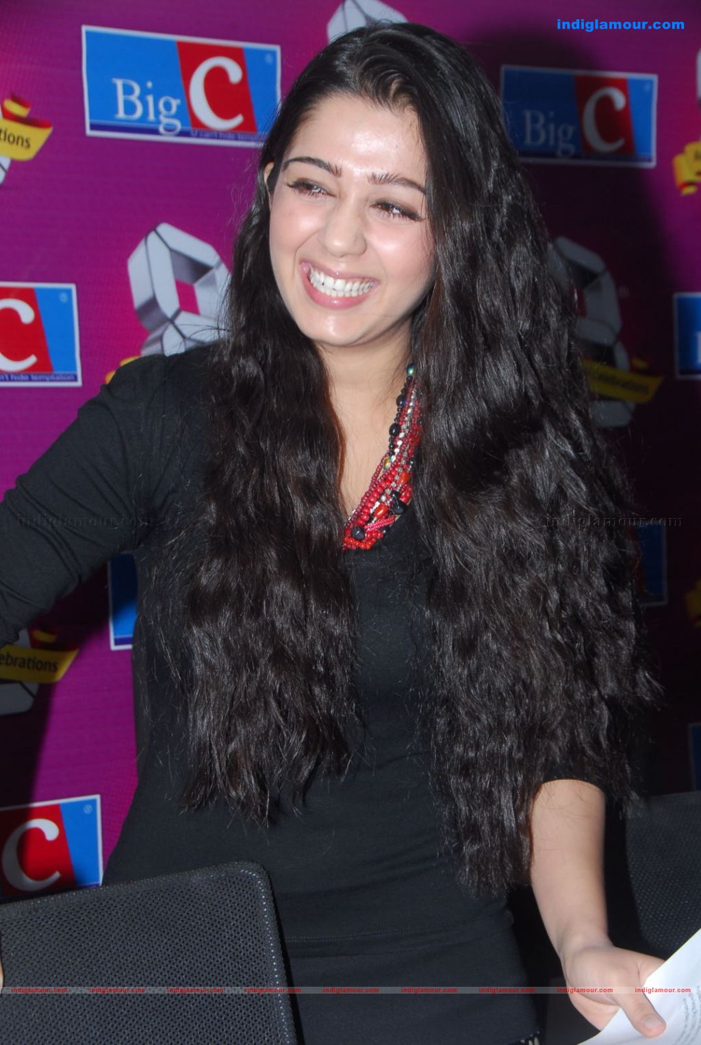 Charmi Actress hd photo