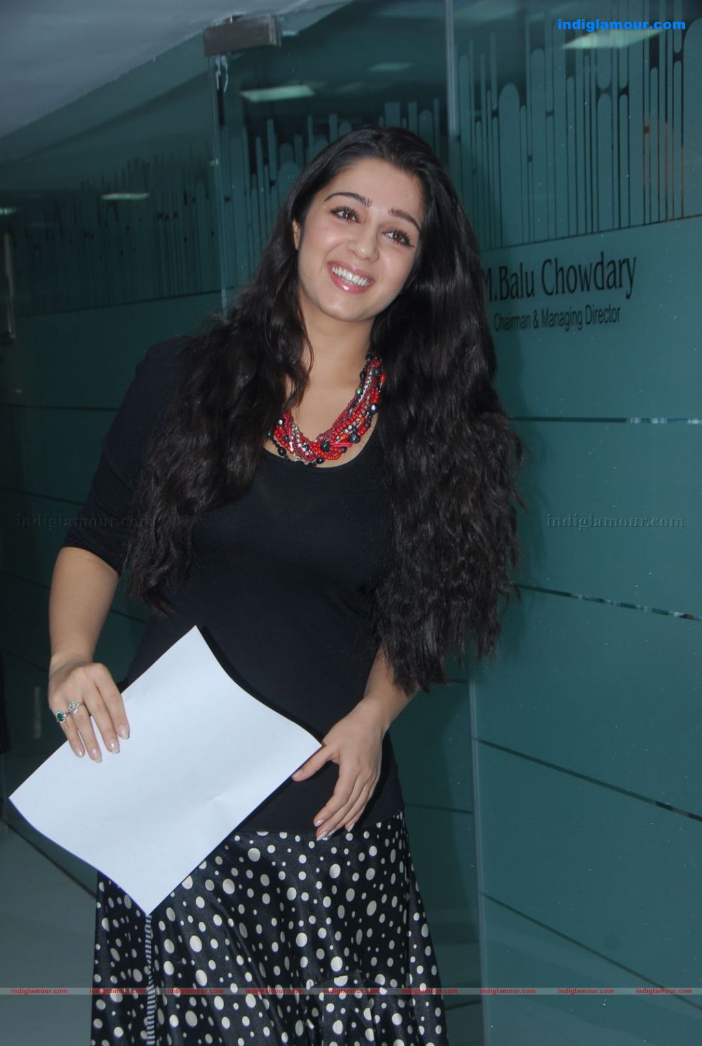 Charmi Actress hd photo