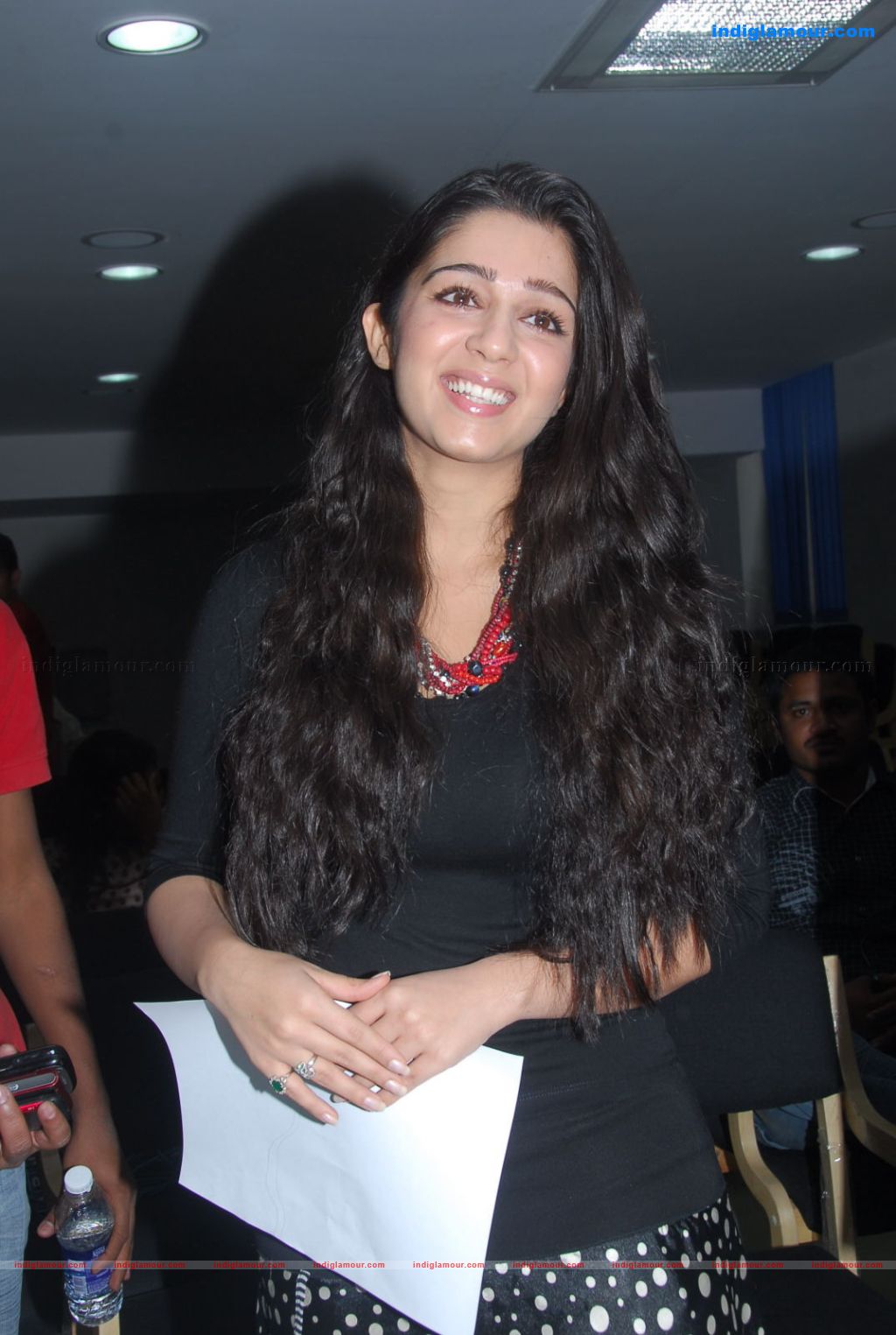 Charmi Actress hd photo