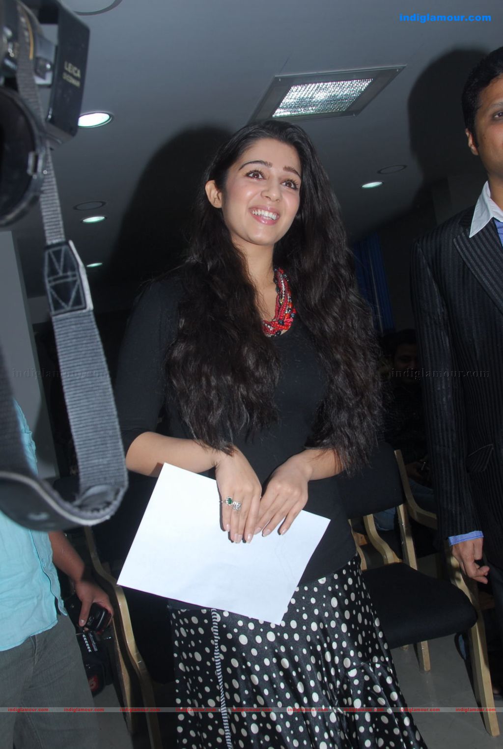 Charmi Actress hd photo