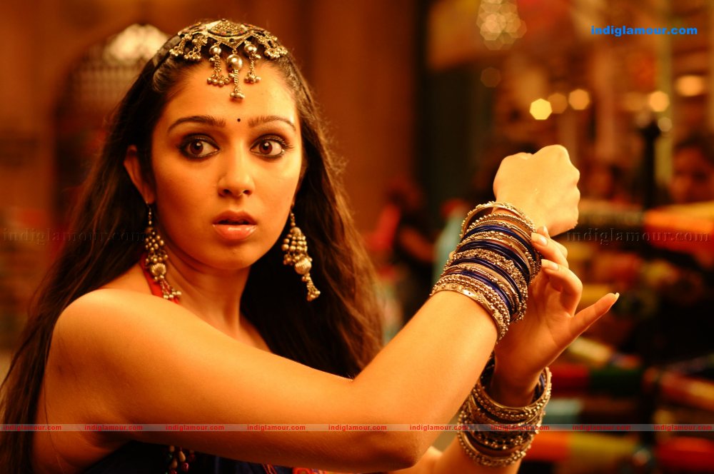Charmi Actress hd photo