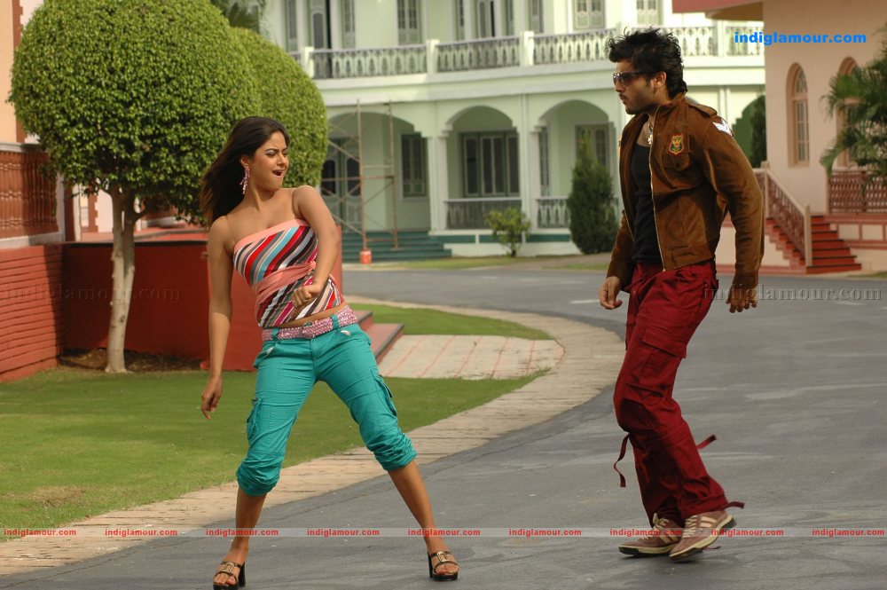 Meera Chopra Actress hd photo