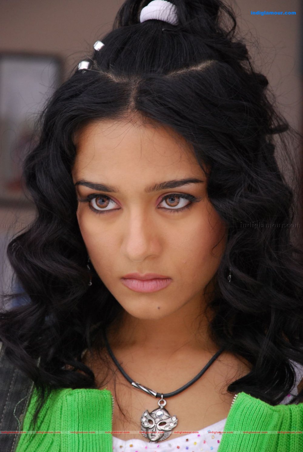 Amrita Rao Actress hd photo